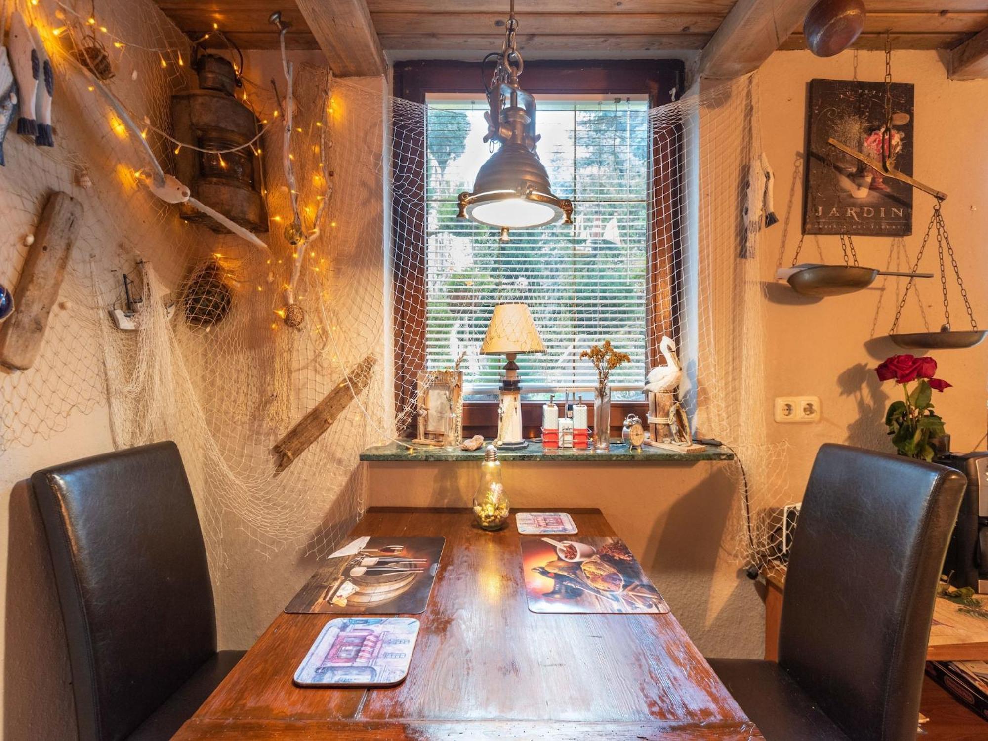 Comfortable Apartment In Wismar Mecklenburg With Fireplace מראה חיצוני תמונה